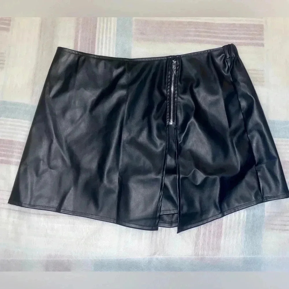 💖Active Exercises Shorts -  Skirt New with tags 🏷️💖